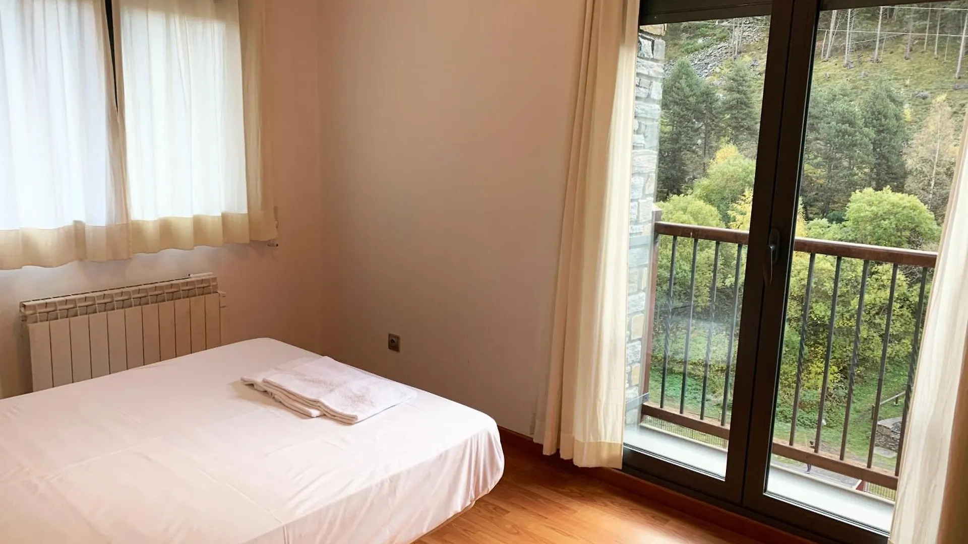 Apartamentos Canillo Les Moles 3000 0*,